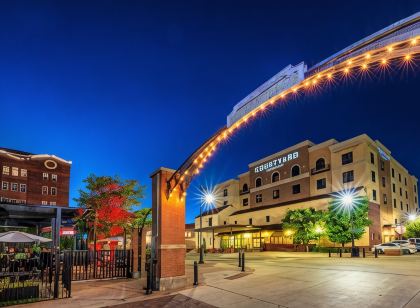 코트야드 위치타 앳 올드 타운