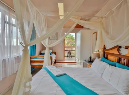 Fisherhaven Travellers Lodge
