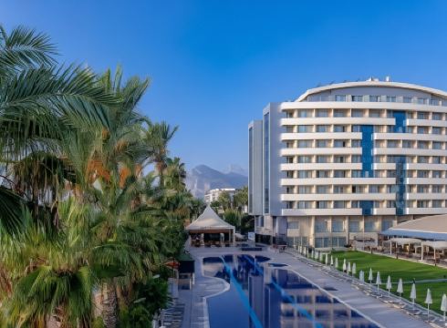 Porto Bello Hotel Resort & Spa