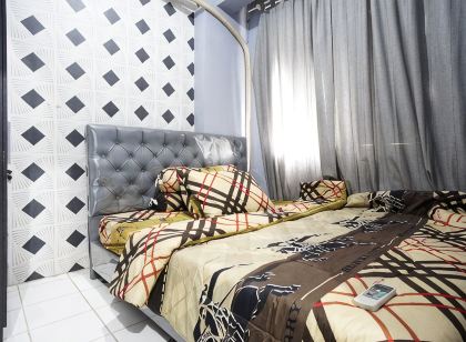 City Park Apartment by Anita