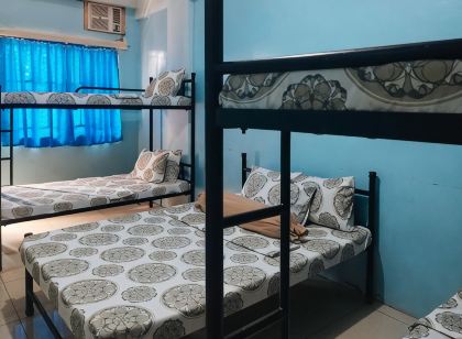 Cm Apartelle Iloilo International Airportby RedDoorz