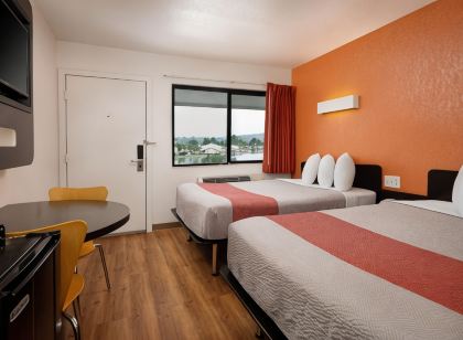 Motel 6 Camarillo, CA