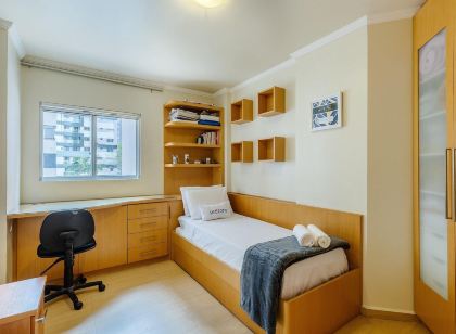 Apartments in a Building 270 m From the Curitiba Botanical Garden - Coss