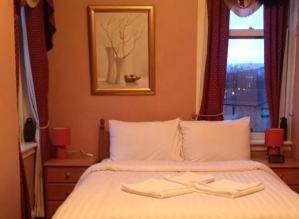 Twin Lions Hotel