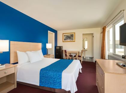 트래블로지 바이 윈덤 나이아가라 폴스 앳 더 폴스 나이아가라 폴스 NY