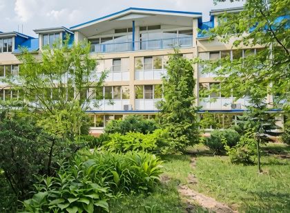 Golubaya Volna Hotel