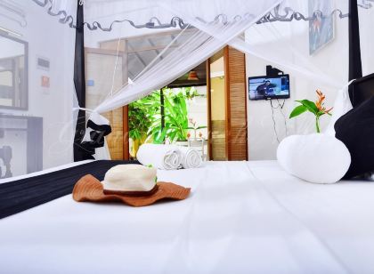 Grand Conch 4 Br Villa -3 Min Walk to the Beaches