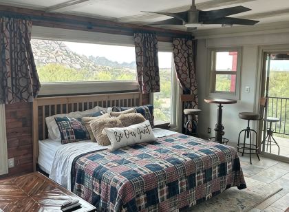 Beautiful Separate Mountain Side Casita