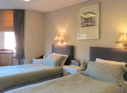 Hunters Lodge Guest House