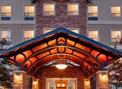 卡爾加里機場Staybridge Suites