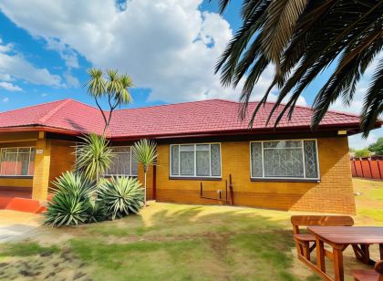 Ithonsi Guesthouse and Spa