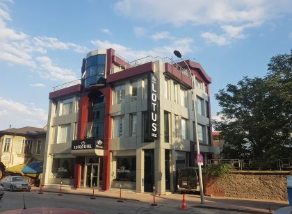 Lotus Otel