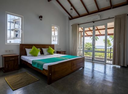Blues Sands Beach Resort - Passikudah