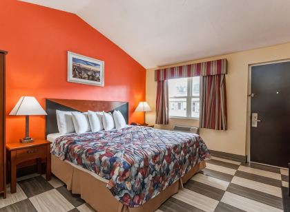 Travelodge by Wyndham Jersey City
