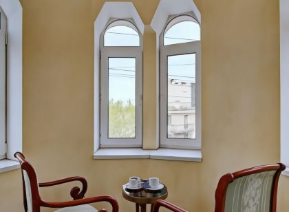 Peterburgskaya Elegiya Near Nevsky Prospekt Mini-Hotel