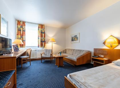 Frankfurt Airport Hotel Rüsselsheim by Trip Inn