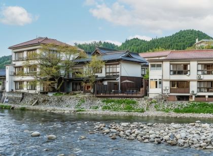 奥津温泉 池田屋河鹿園