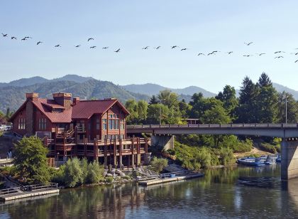 The Lodge at Riverside