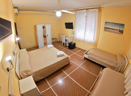 Giappone Inn Parking Hotel