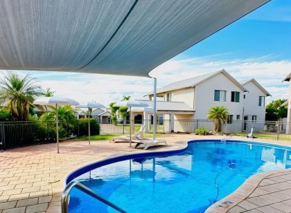 Pelican Shore Villa 16