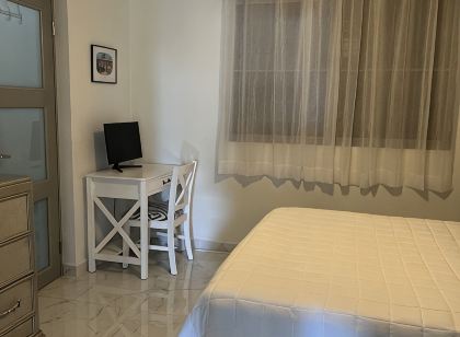 Luxury centric 1 bedroom apt - 5 min from the beach