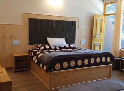 Goroomgo Turquoise Lodge & Cafe Kasol