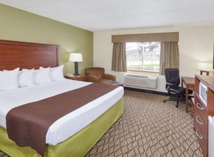 AmericInn by Wyndham Sheboygan