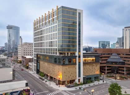 Tempo by Hilton Nashville Downtown