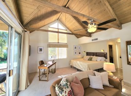 Peaceful Desert Studio Condo near La Quinta & Palm Desert. Tons to do!