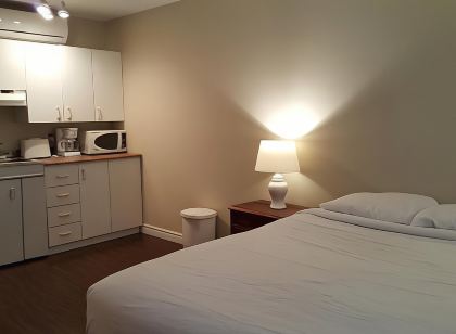 Duvernay Studios and Suites