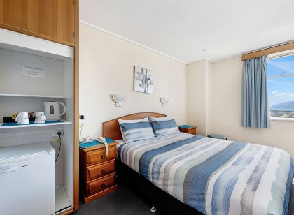 Marquis Hotel Motel