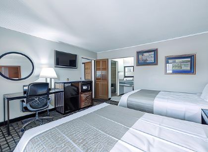 Travelodge by Wyndham Jackson I-40 Exit 82