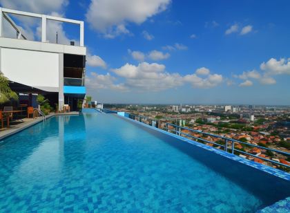 Horison Ultima Semarang