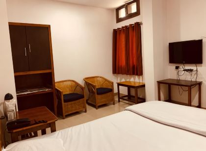 Hotel Devika
