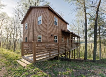Mountain View Cabin w/ Hot Tub & Fire Pit