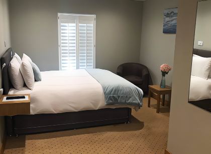 The Claremont Inn