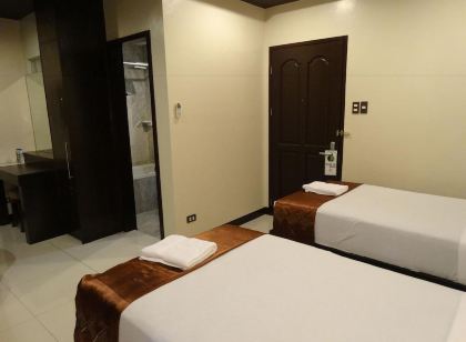 Peridot Suites