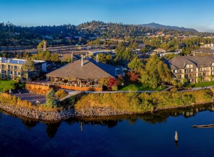 Best Western Plus Hood River Inn