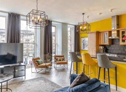 Royal Mile Apartments by Joivy