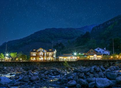 산청 지리산 그린벨리펜션