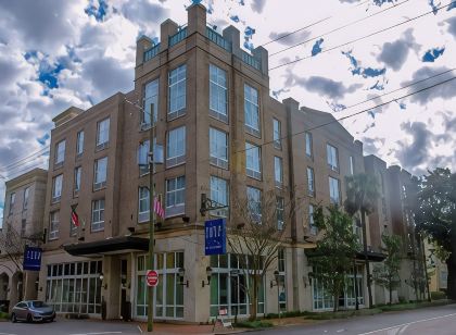 Tryp by Wyndham Savannah Downtown/Historic District