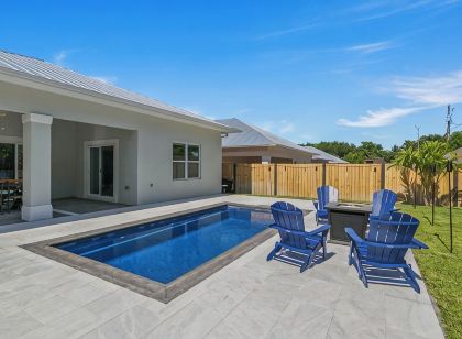 Welcome to Casa Rio, our spacious house in scenic Jensen Beach!