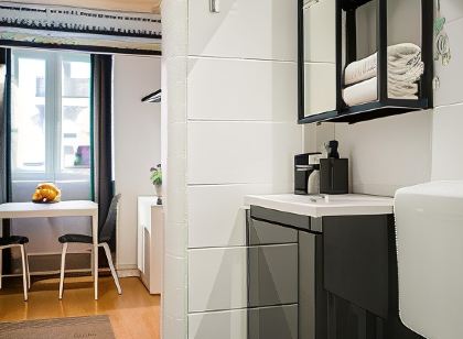 コージーボックス アット ボックスハーゲナープラッツ