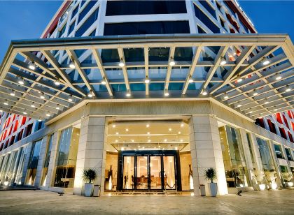 Royale Signature Hotel