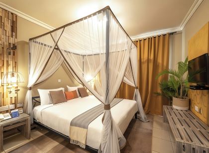 Dolphin Suites