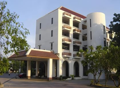 โรงแรมรอยัลไดมอน จ.เพชรบุรี