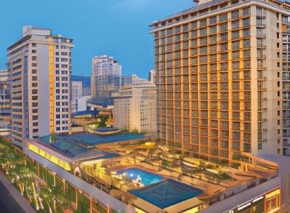 Embassy Suites by Hilton Waikiki Beach Walk