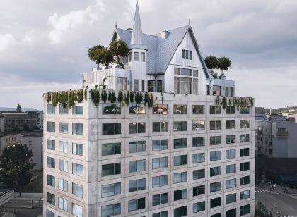 Maison Heler Metz, Curio Collection by Hilton