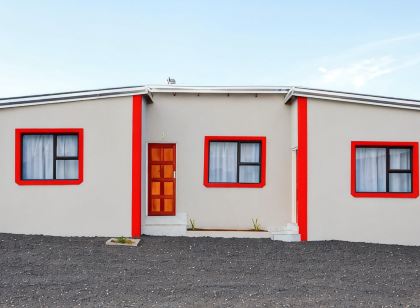 Shakwaneng Lodge