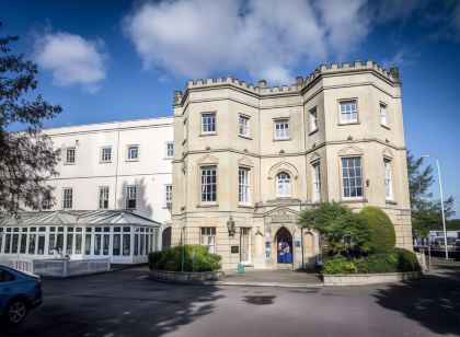 Arnos Manor Hotel